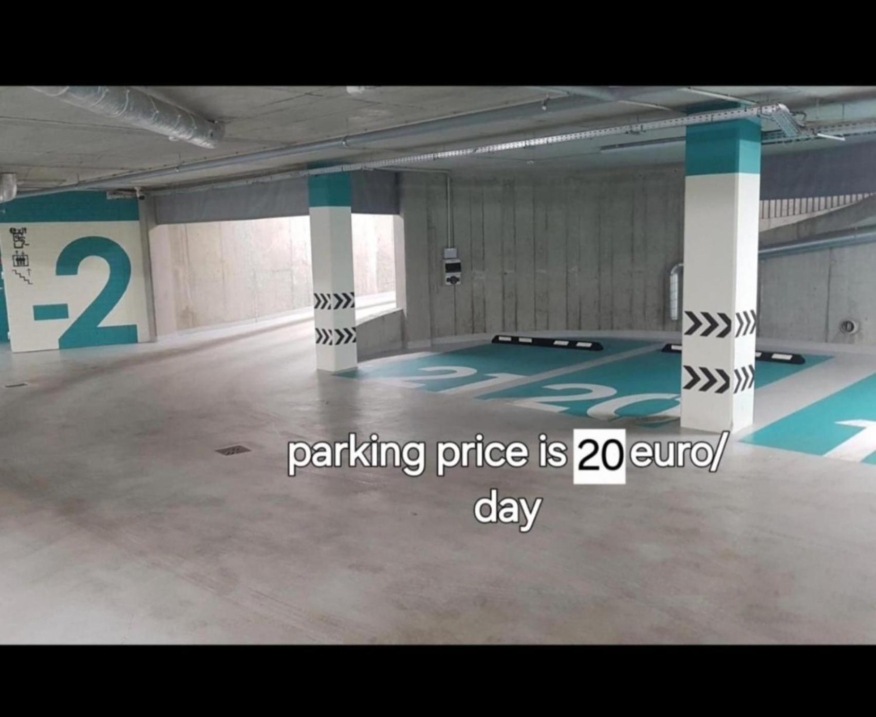Happy Inn Emporia, Self Chek-In, Parking In The Underground Garage VNO Exteriér fotografie